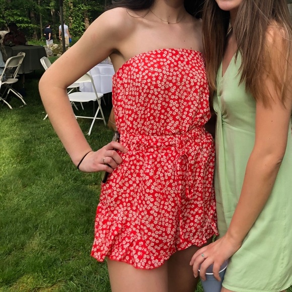 Princess Polly Red Strapless Romper - Picture 3 of 6